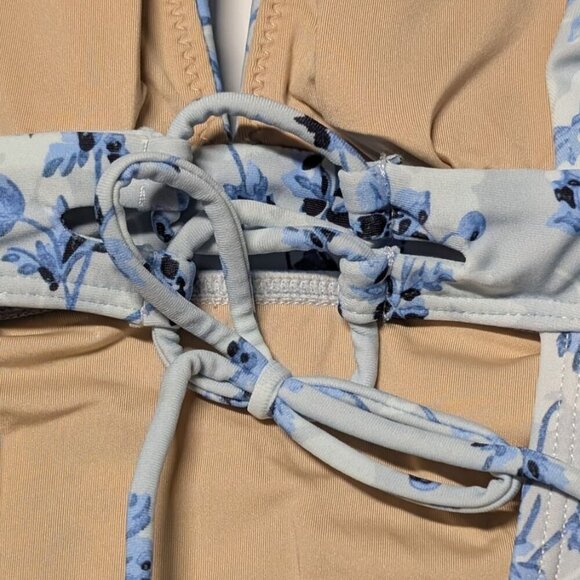 A Pea in the Pod Maternity Swimsuit Coquette Ditsy Floral Ruffle Deep V Large - Picture 8 of 11